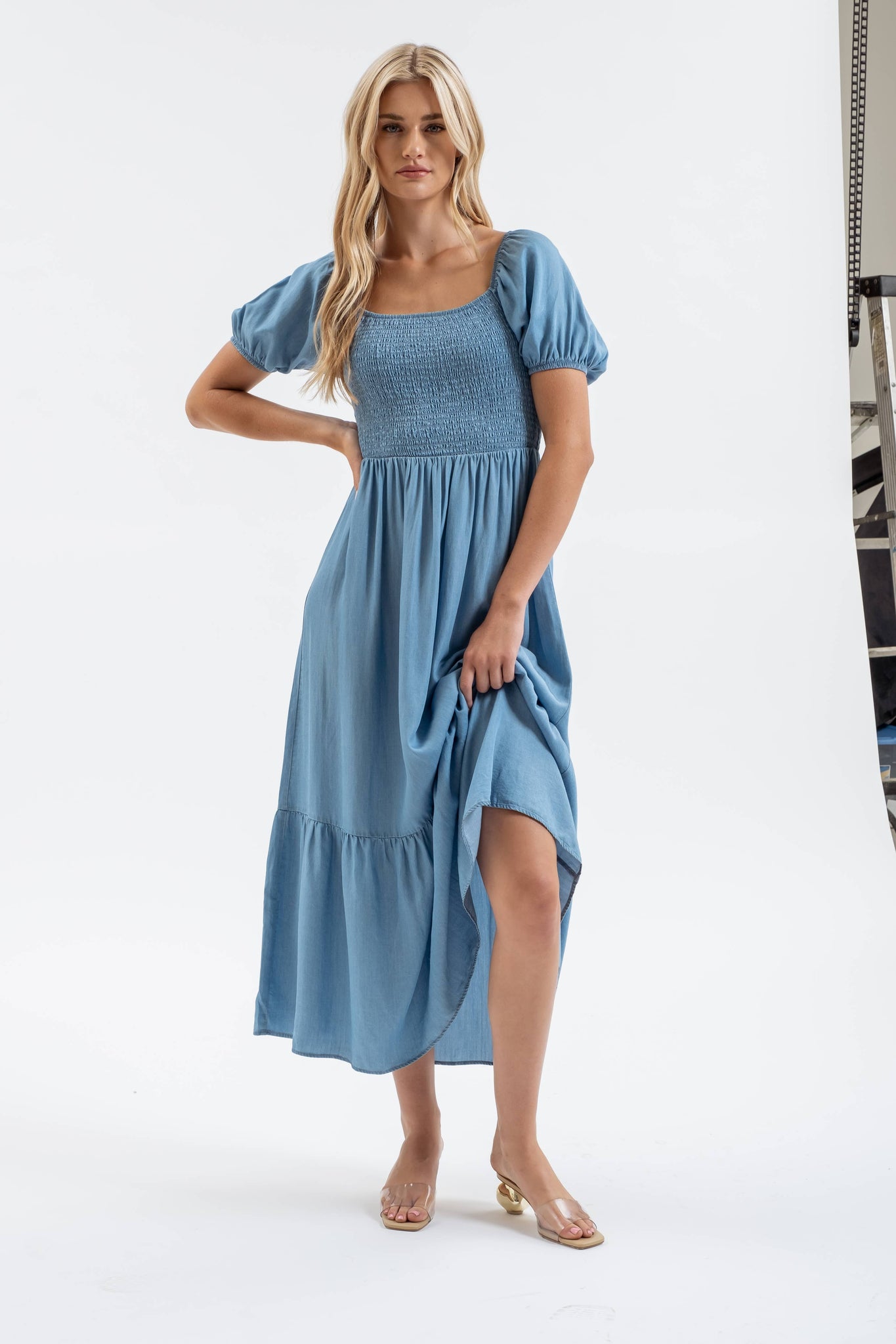 Chambray Smocked Puff Sleeve Midi Dress – Pretty In Pink Boutique, LLC Chambray Smocked Puff Sleeve Midi Dress – Pretty In Pink Boutique, LLC