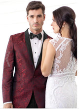 Mark of Distinction Apple Red Paisley Aries Tuxedo Style# 122